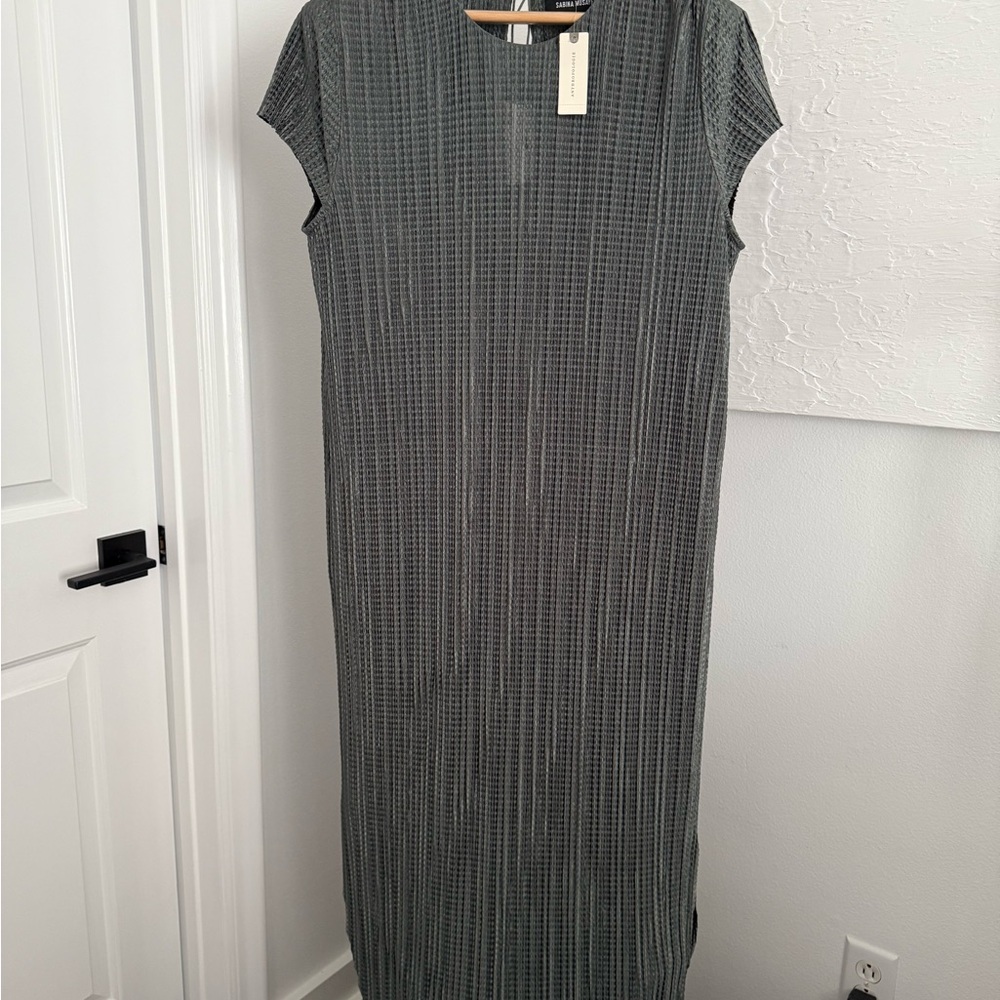 Anthropologie Green Midi Dress w/Slip Size M NEW
